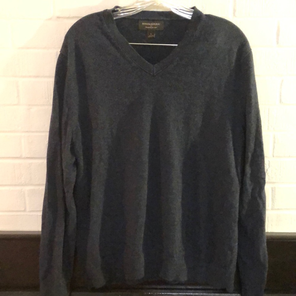 BR v-neck sweater